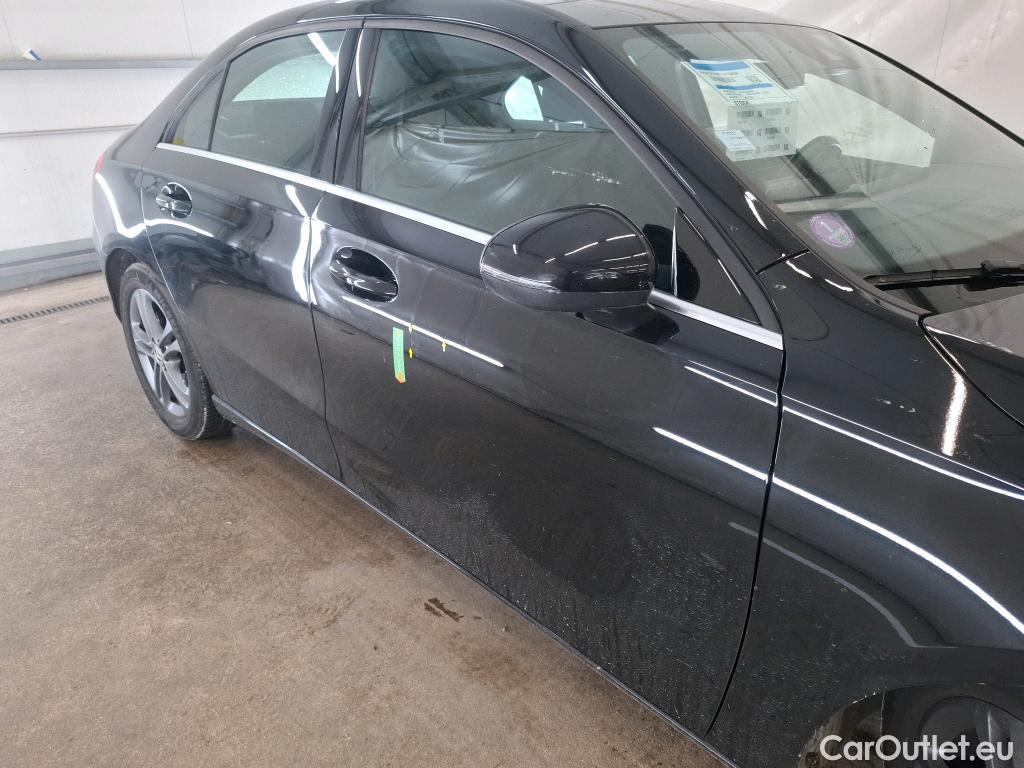  Mercedes  A-Klasse MERCEDES-BENZ Classe A Berline / 2018 / 4P / Berline A 200 Business Line 7G-DCT #22