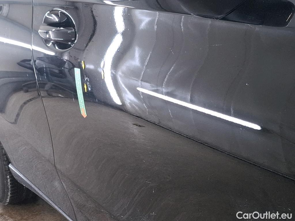  Mercedes  A-Klasse MERCEDES-BENZ Classe A Berline / 2018 / 4P / Berline A 200 Business Line 7G-DCT #24