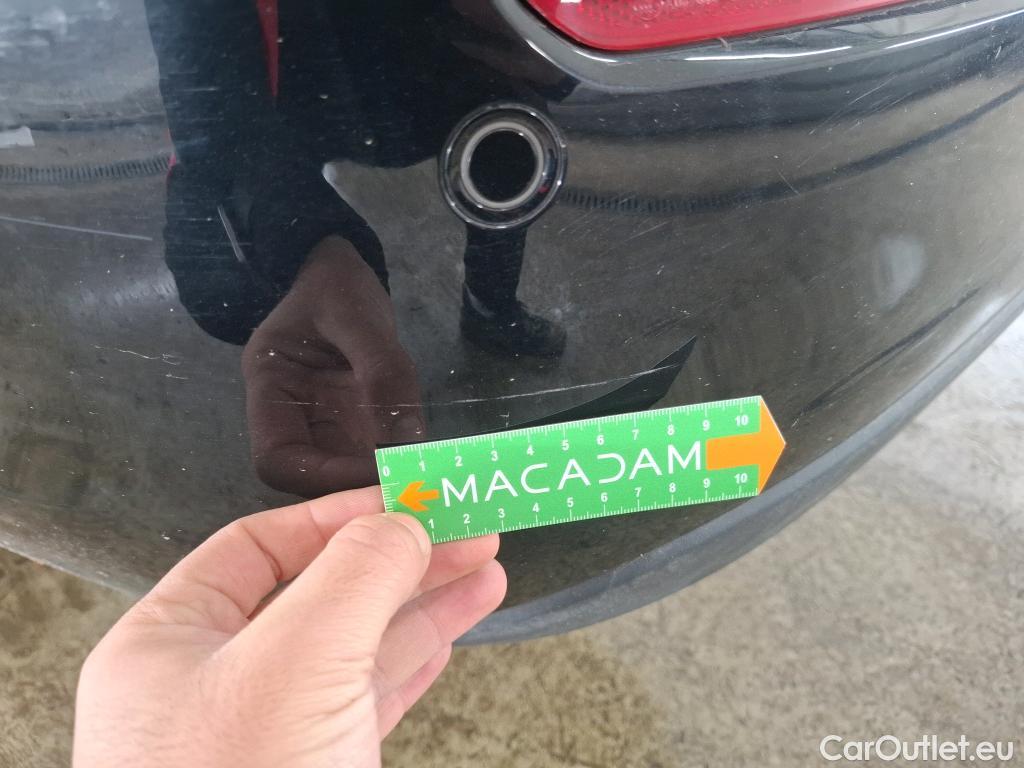  Mercedes  A-Klasse MERCEDES-BENZ Classe A Berline / 2018 / 4P / Berline A 200 Business Line 7G-DCT #20