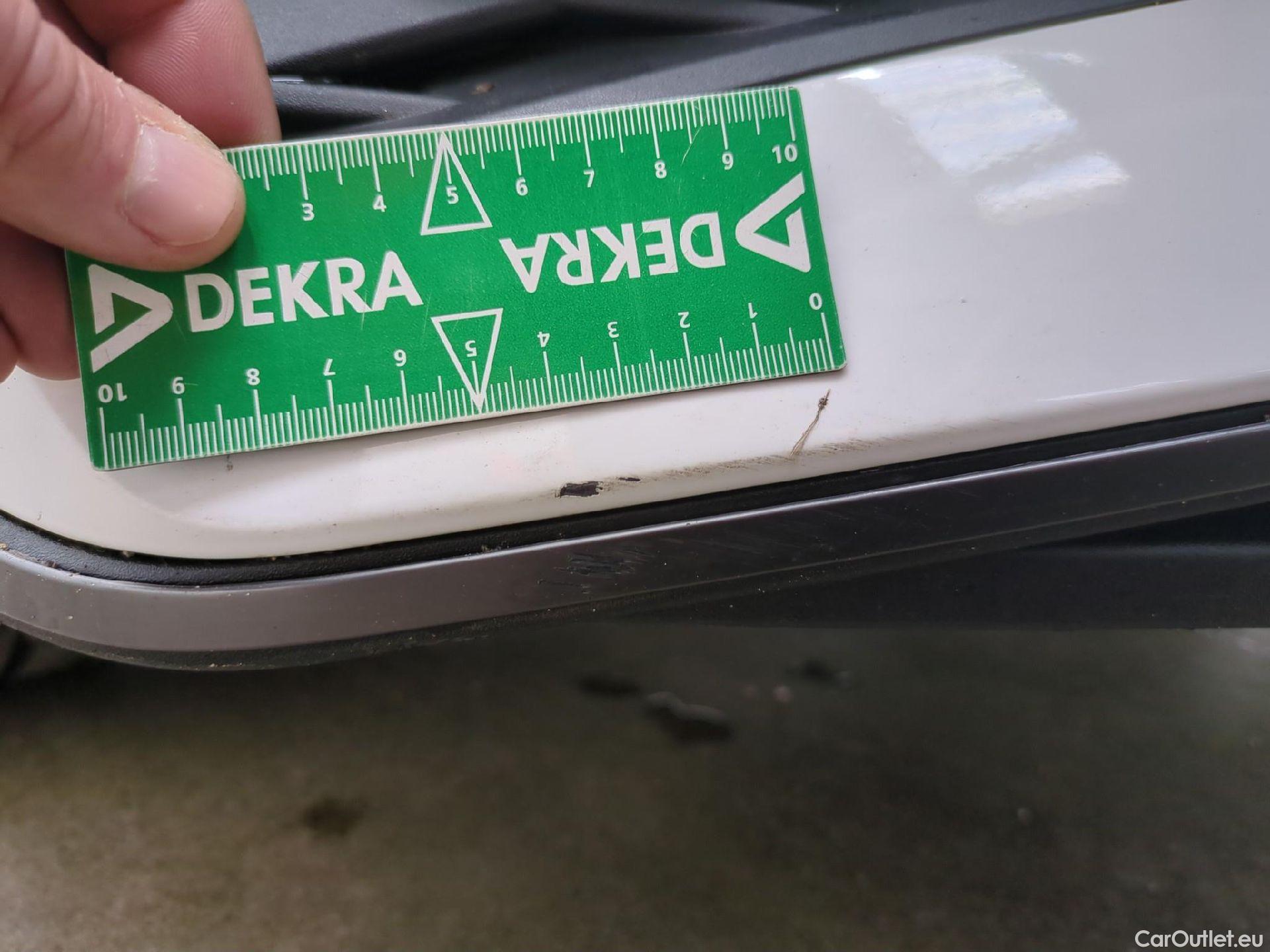  Hyundai  i20 HYUNDAI  / 2020 / 5P / Berline 1.0 T-GDI 100 HY 48V N LINE CREATI DCT-7(SL) #9