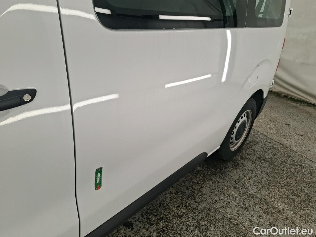  Citroen  Jumpy CITROEN  / 2016 / 4P / Combi Taille M BlueHDi 120 S&S BVM6 Confort #1