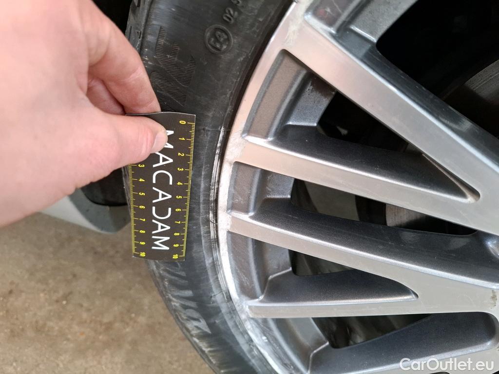  Mercedes  CLA-Klasse MERCEDESBENZ CLA Coupe  2019  4P  Coupé CLA 180 d Business Line BA8 #13