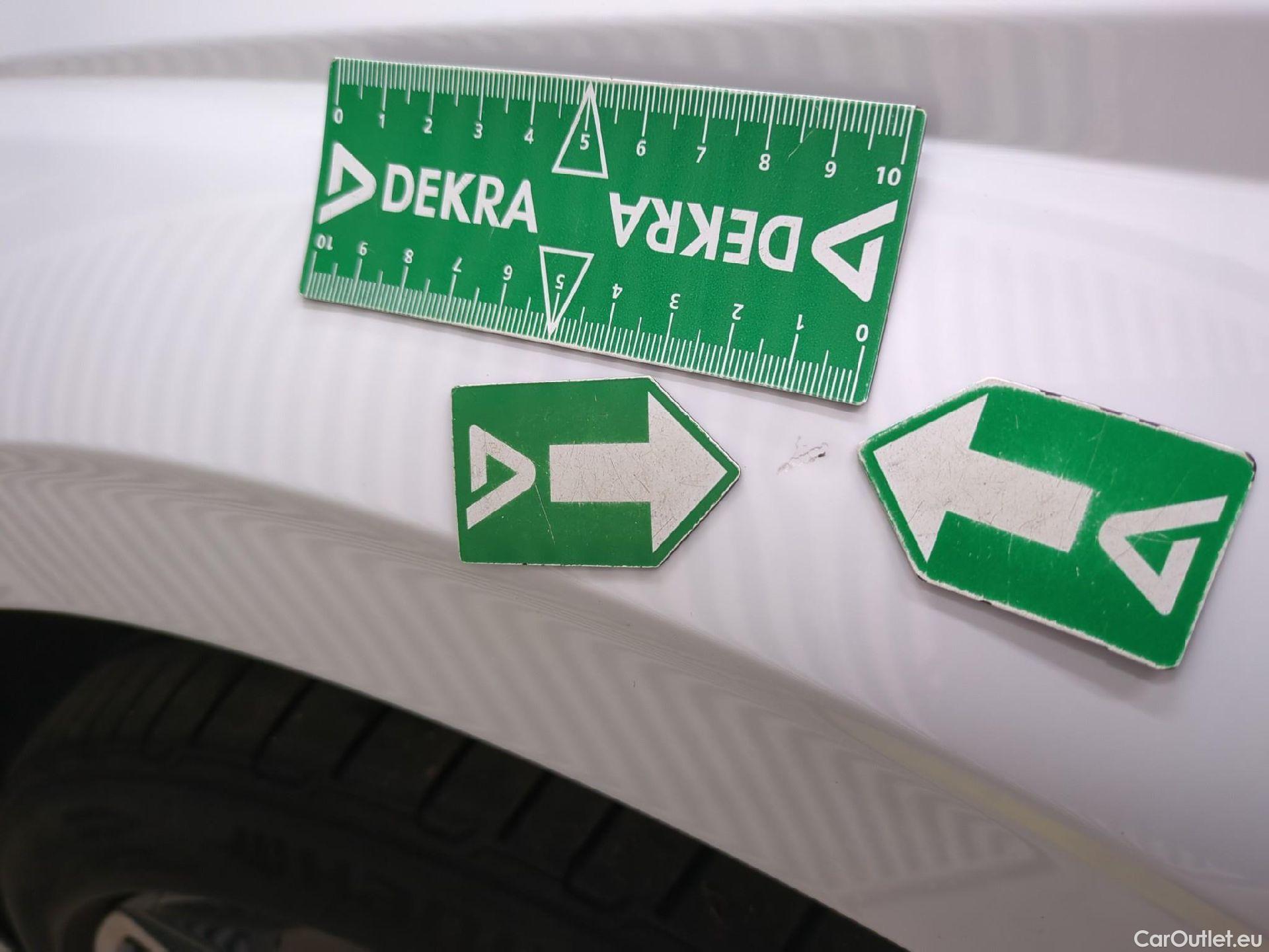  Hyundai  i20 HYUNDAI  / 2020 / 5P / Berline 1.0 T-GDI 100 HY 48V N LINE CREATI DCT-7(SL) #13