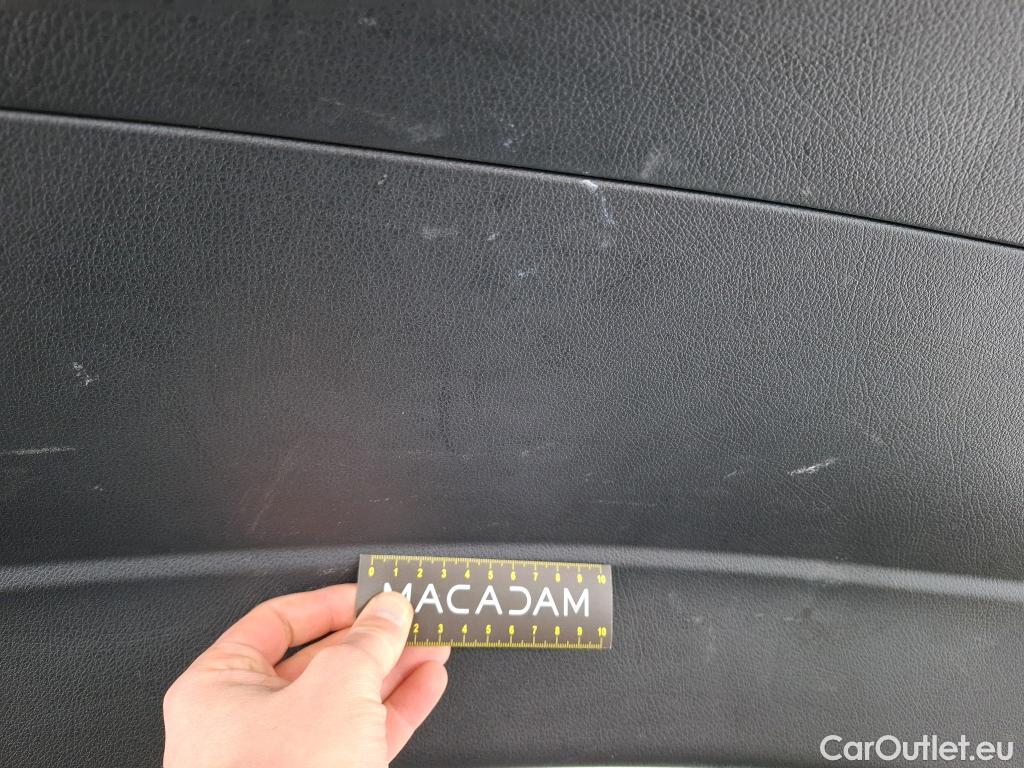  Mercedes  A-Klasse MERCEDES-BENZ Classe A Compact 2018 5P Berline A 250 e Business Line 8GDCT #19