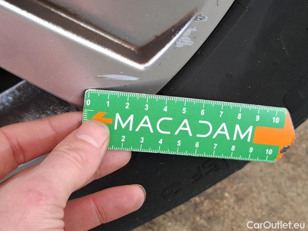  Peugeot  5008  Active Pack 1.5 HDi 130CV BVA8 7 Sieges E6d #42