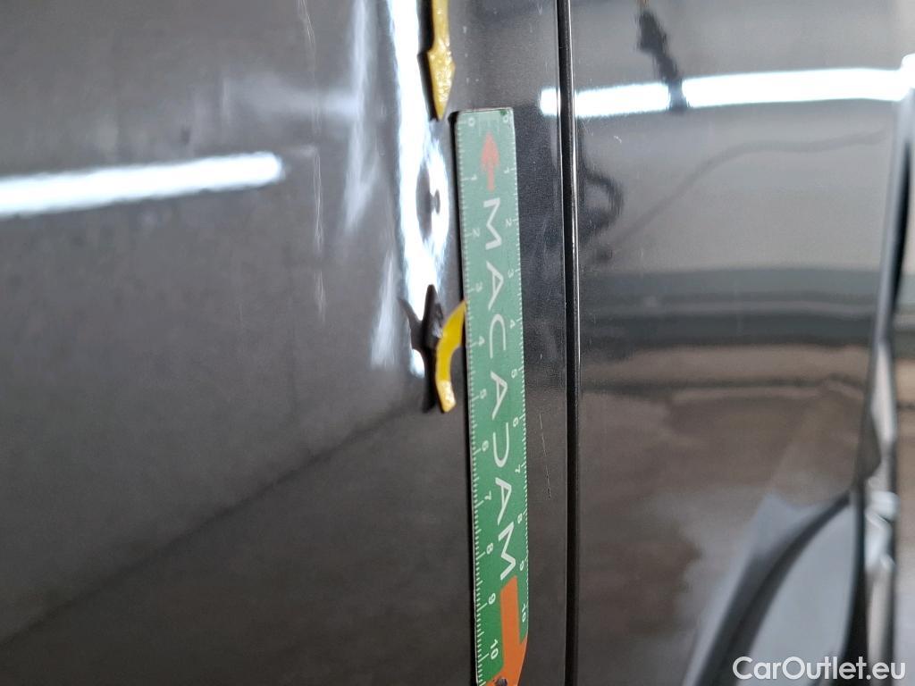  Peugeot  5008  Active Pack 1.5 HDi 130CV BVA8 7 Sieges E6d #66