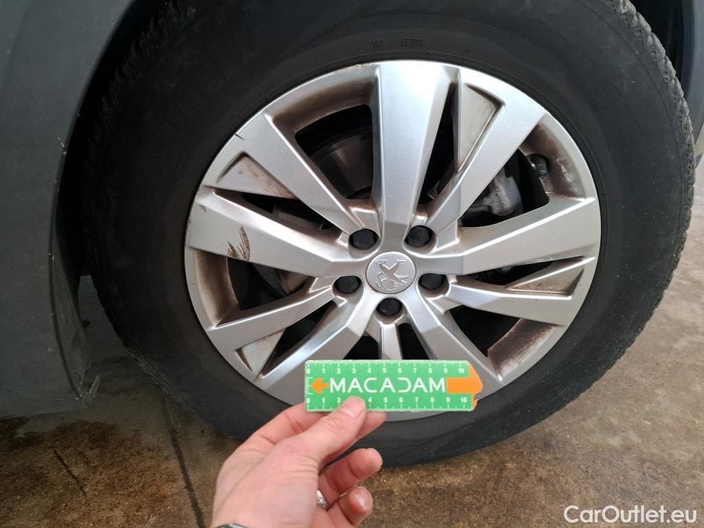  Peugeot  5008  Active Pack 1.5 HDi 130CV BVA8 7 Sieges E6d #43