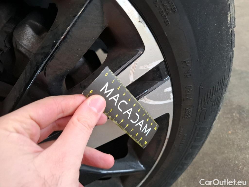  Peugeot  5008  GT 1.6 PureTech 180CV BVA8 7 Sieges E6d #34