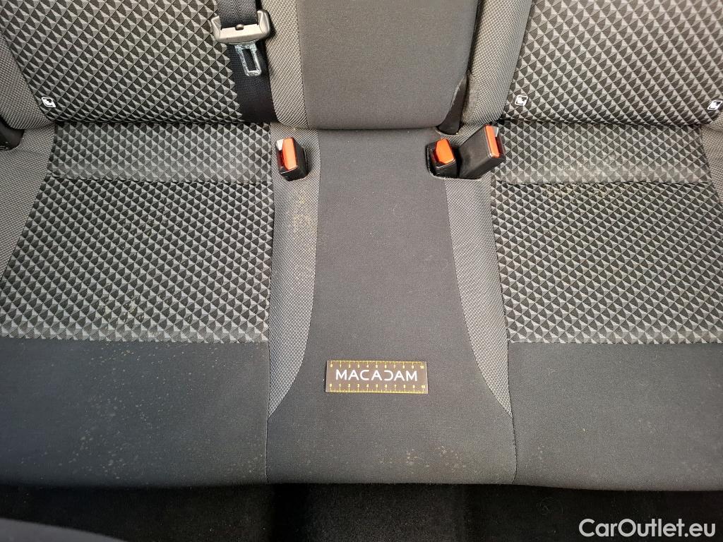  Nissan  Micra NISSAN  / 2016 / 5P / Berline IG-T 92 Business Edition #32