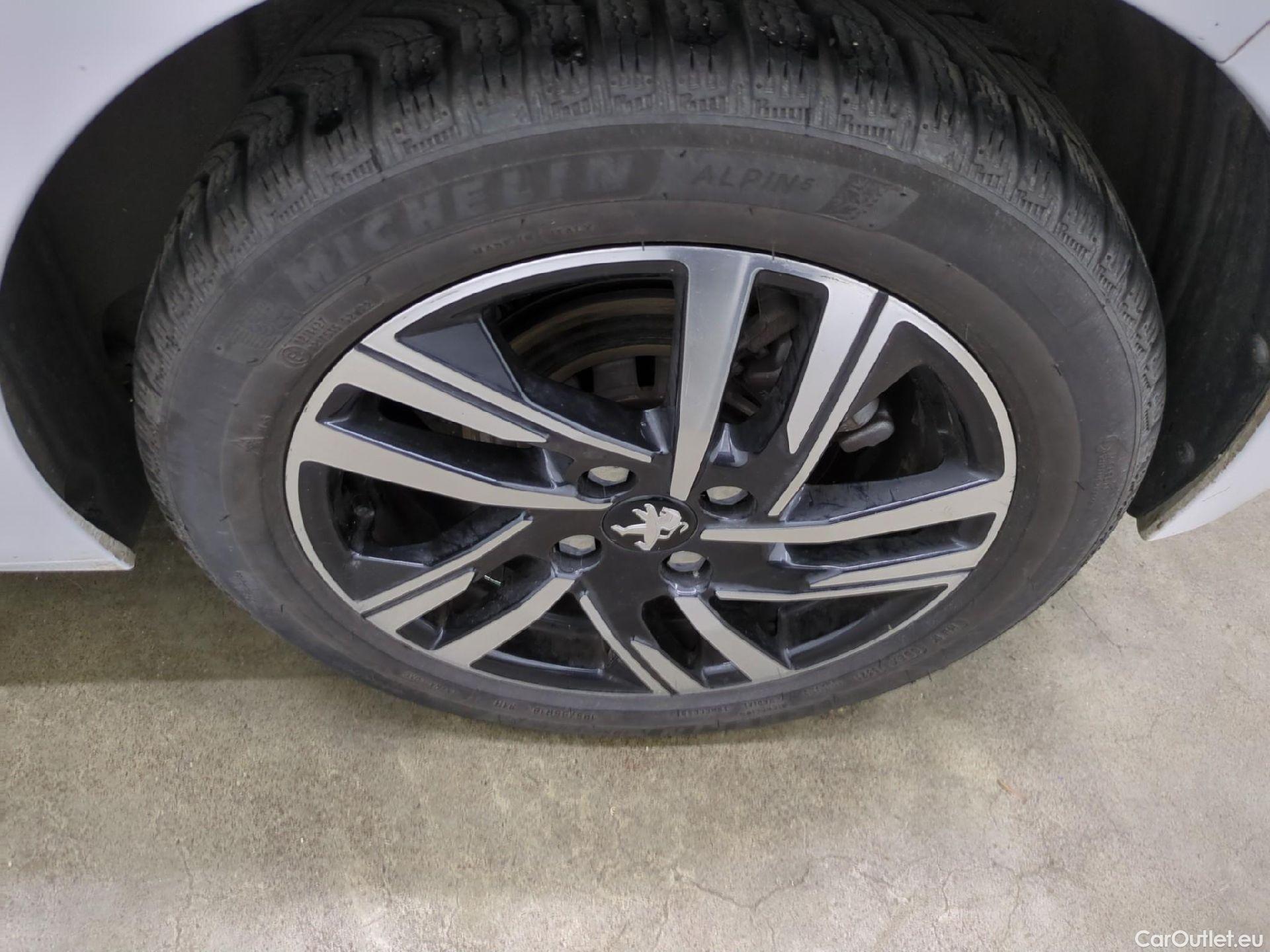  Peugeot  208  Allure Business 1.5 HDi 100CV BVM6 E6d #18