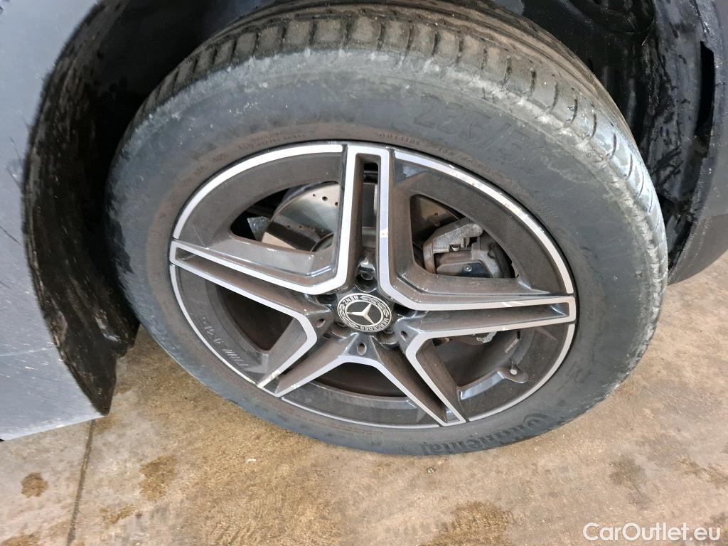  Mercedes  GLB MERCEDES-BENZ  / 2019 / 5P / SUV  200 d AMG Line #3