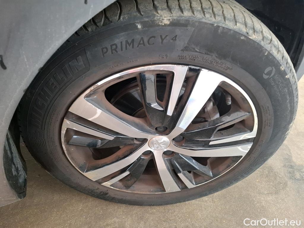  Peugeot  5008  GT 1.6 PureTech 180CV BVA8 7 Sieges E6d #15