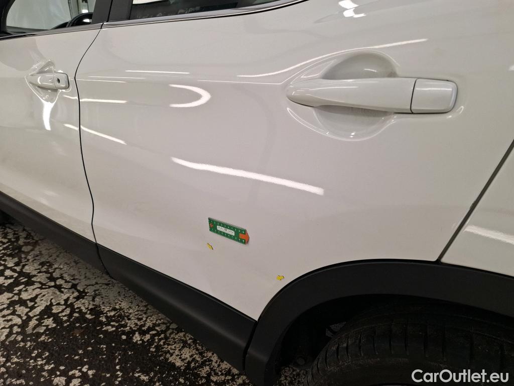  Nissan  Qashqai NISSAN  5p Crossover 1.2 DIG-T 115 Tekna #1