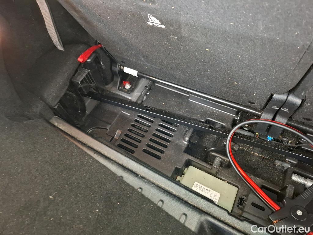  Mercedes  GLB MERCEDES-BENZ  / 2019 / 5P / SUV  200 d AMG Line #17