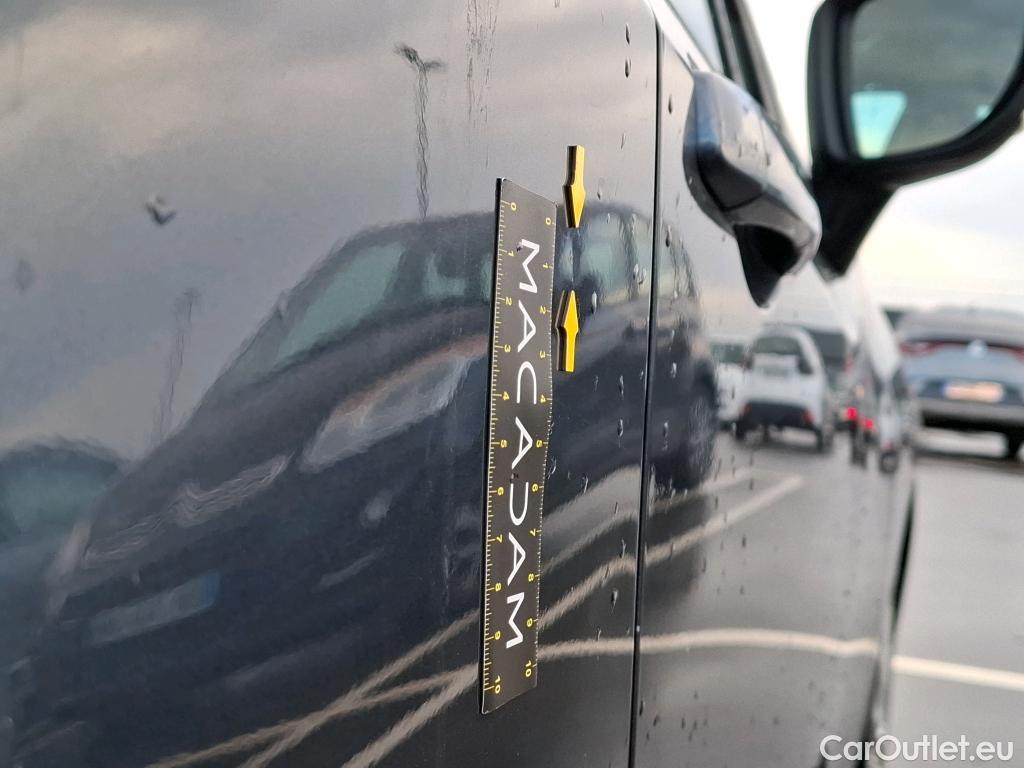  Nissan  Micra NISSAN  / 2016 / 5P / Berline IG-T 92 Business Edition #44