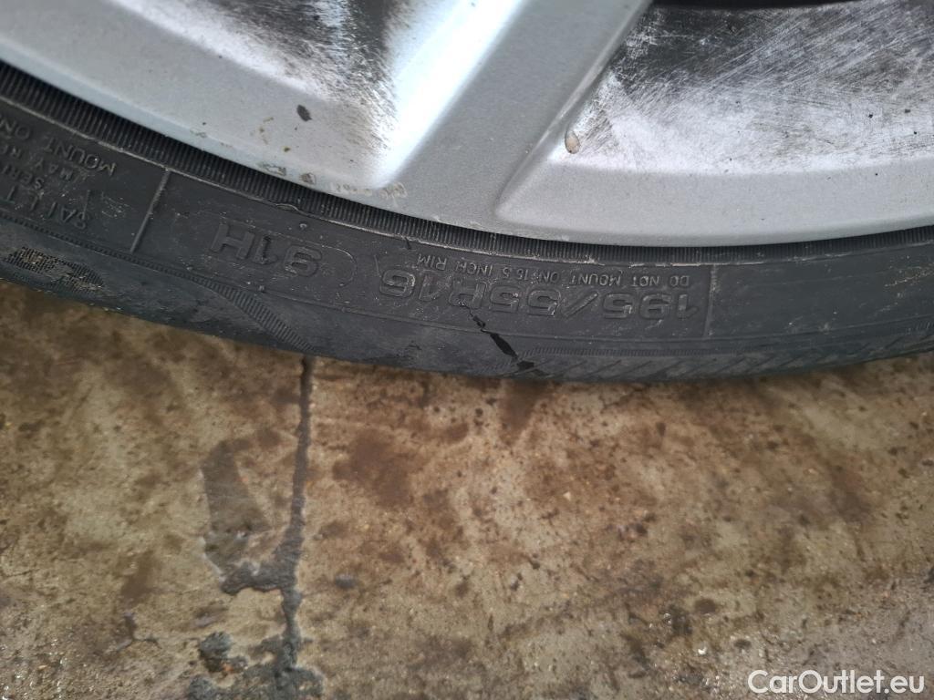  Opel  Corsa  F Elegance Business 1.2 Turbo 100CV BVM6 E6d #14