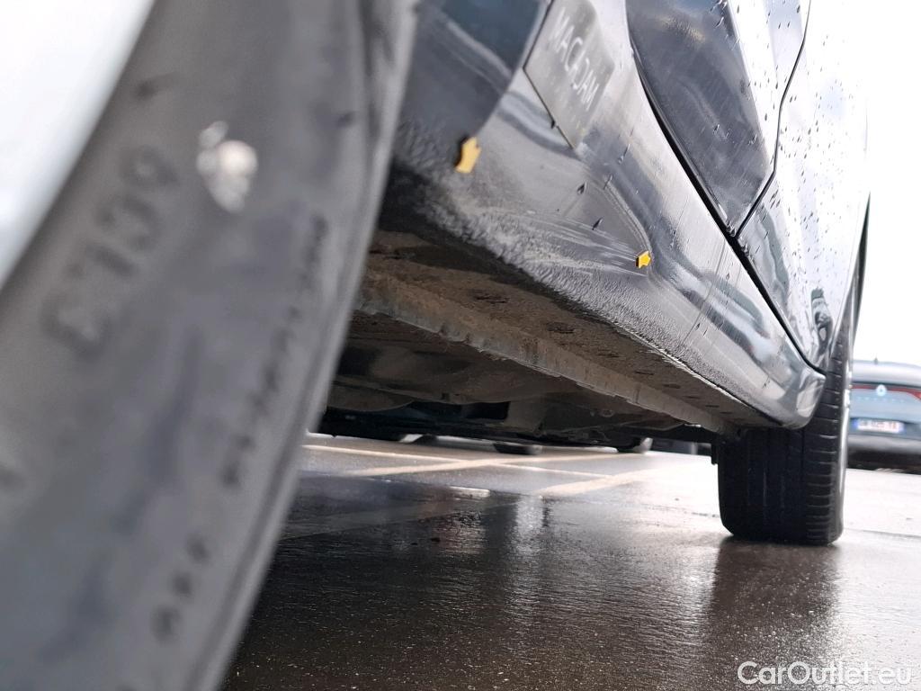  Nissan  Micra NISSAN  / 2016 / 5P / Berline IG-T 92 Business Edition #16