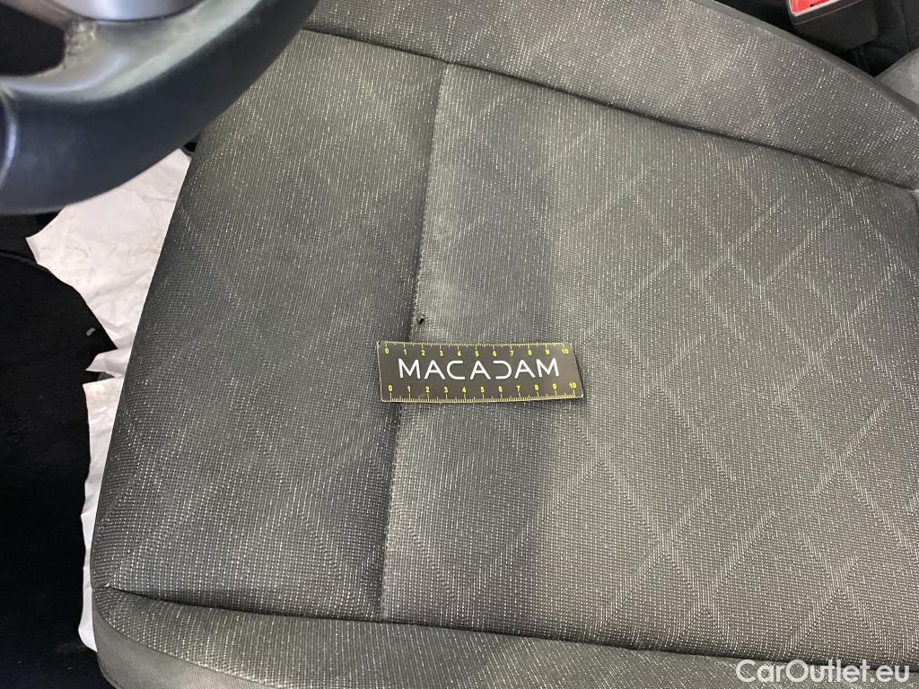  Volkswagen  Golf  VOLKSWAGEN / 2020 / 5P / Berline 2.0 TDI SCR 115 DSG7 Life Busi #8