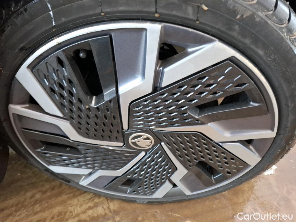  Skoda  Karoq SKODA  / 2017 / 5P / SUV 2.0 TDI 116ch DSG7 Sportline #15