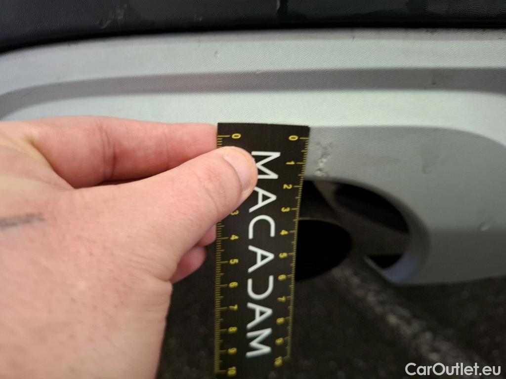  Renault  Captur RENAULT  / 2019 / 5P / SUV Business Blue dCi 115 #17