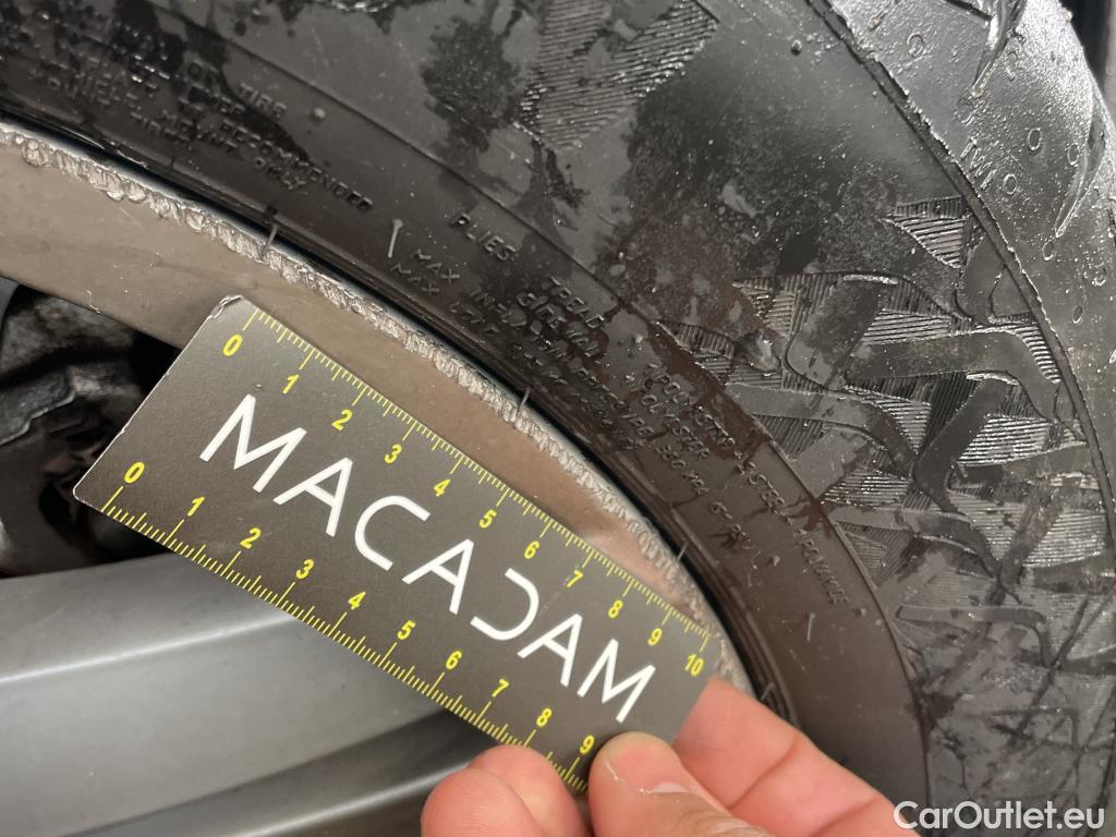  Volkswagen  Golf  VOLKSWAGEN / 2020 / 5P / Berline 2.0 TDI SCR 115 DSG7 Life Busi #3