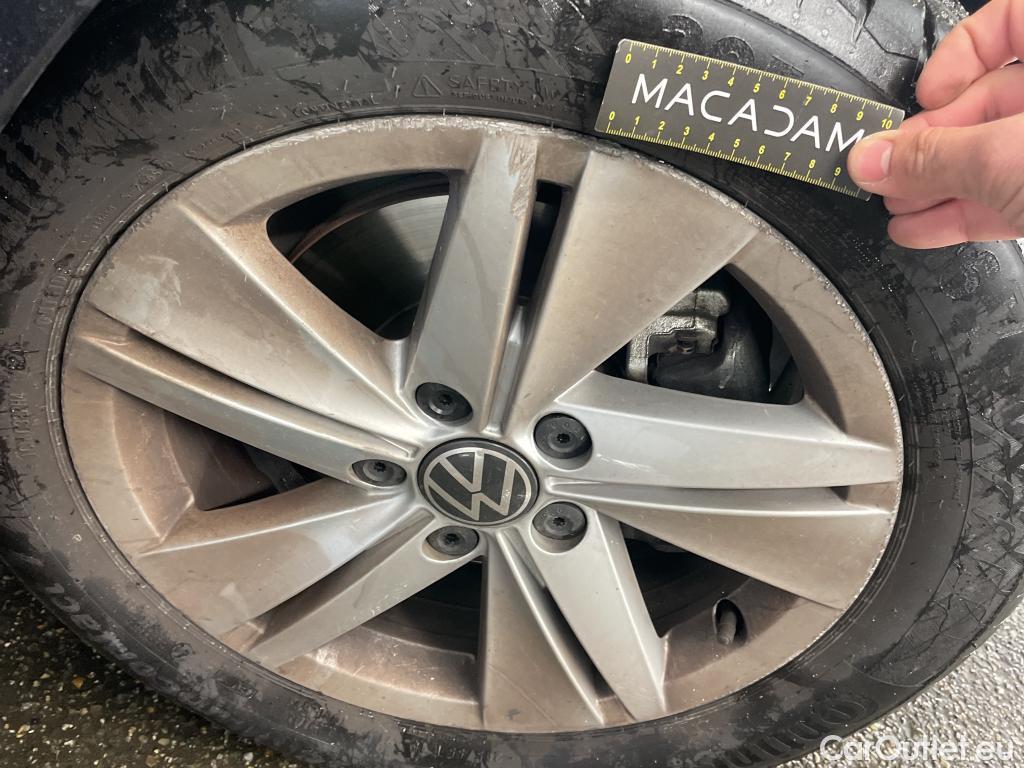  Volkswagen  Golf  VOLKSWAGEN / 2020 / 5P / Berline 2.0 TDI SCR 115 DSG7 Life Busi #1