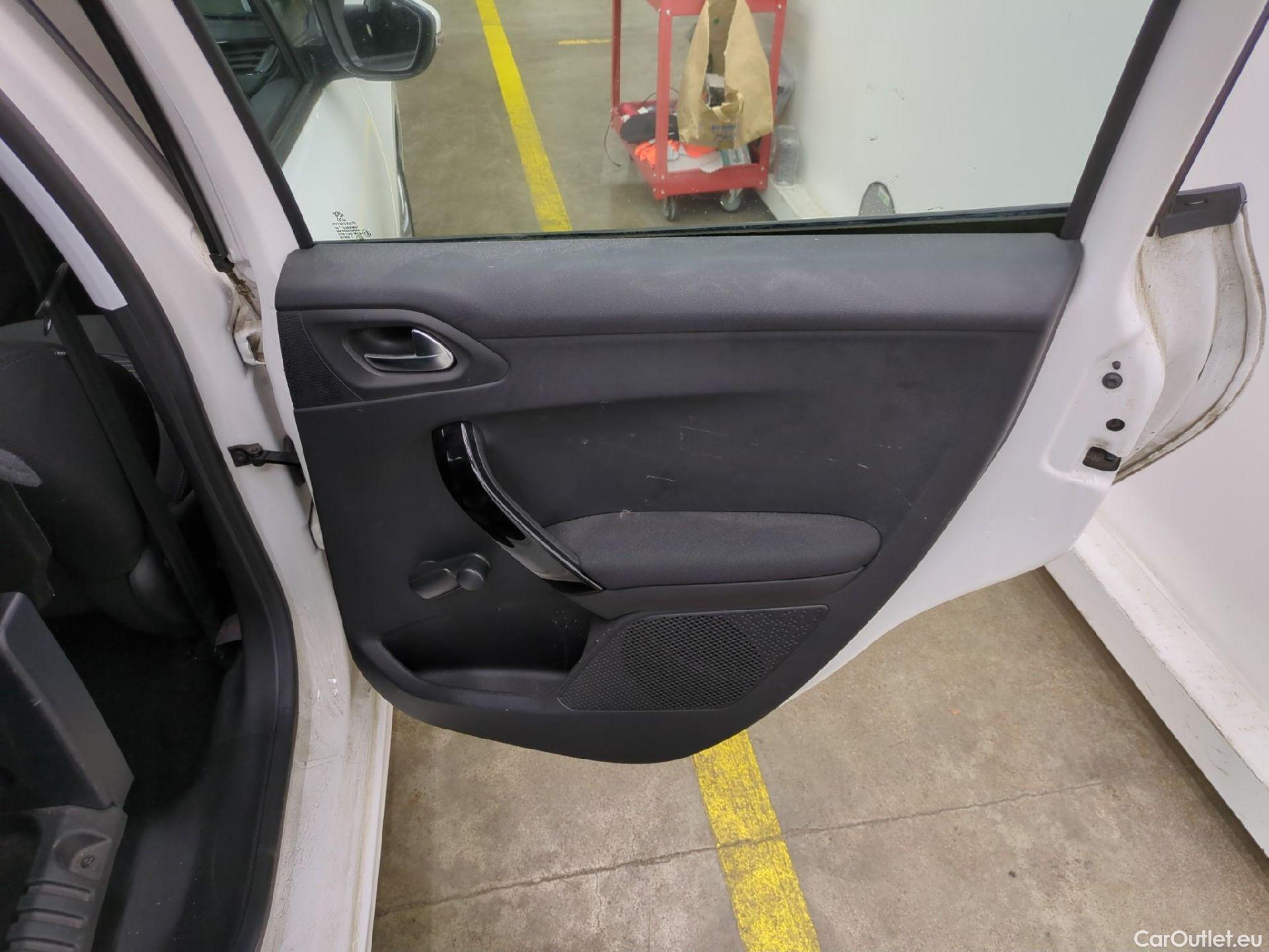  Peugeot  208  Affaire Premium 1.5 HDi 100CV BVM5 E6dT #5