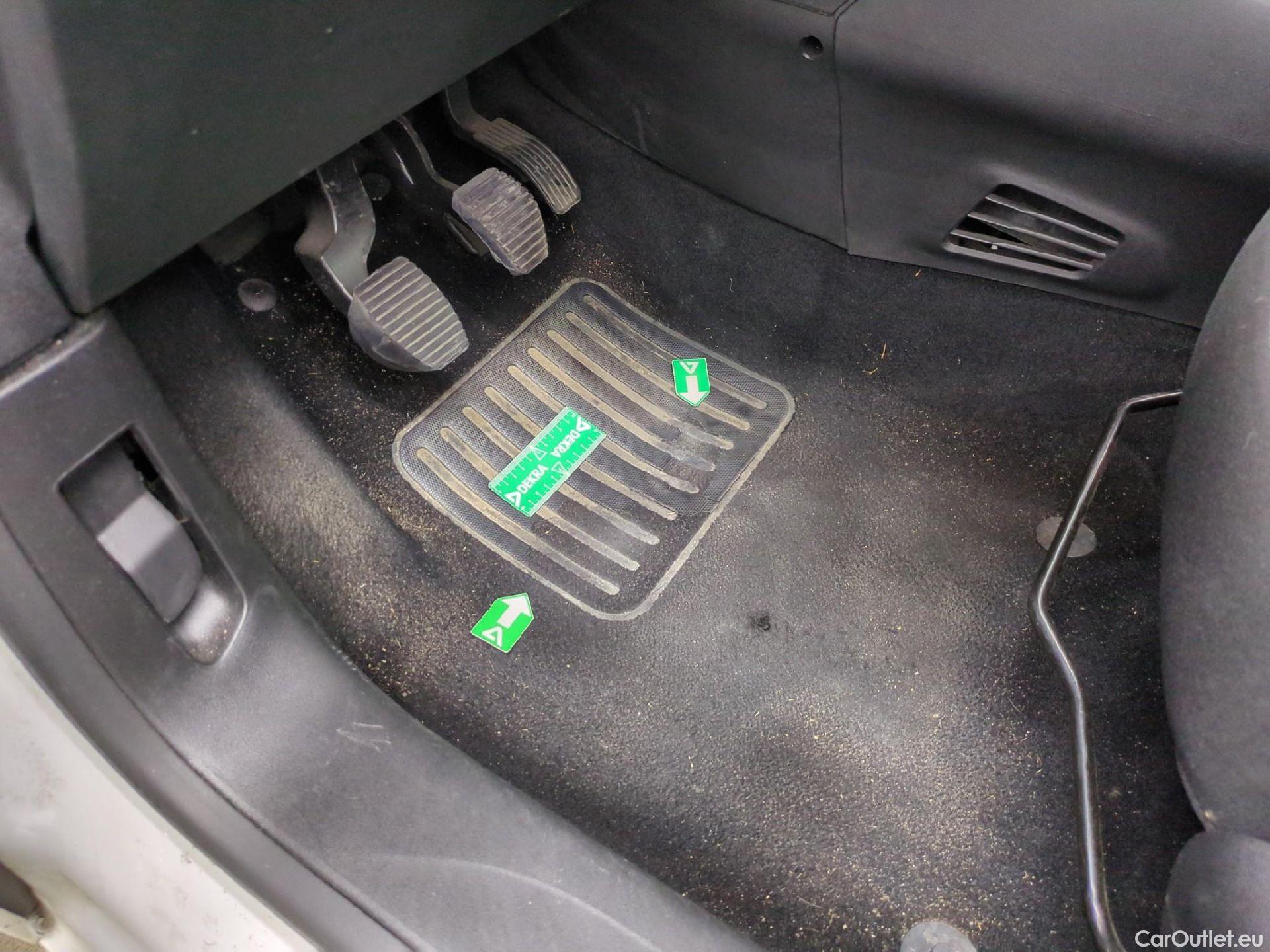  Peugeot  208  Affaire Premium 1.5 HDi 100CV BVM5 E6dT #1