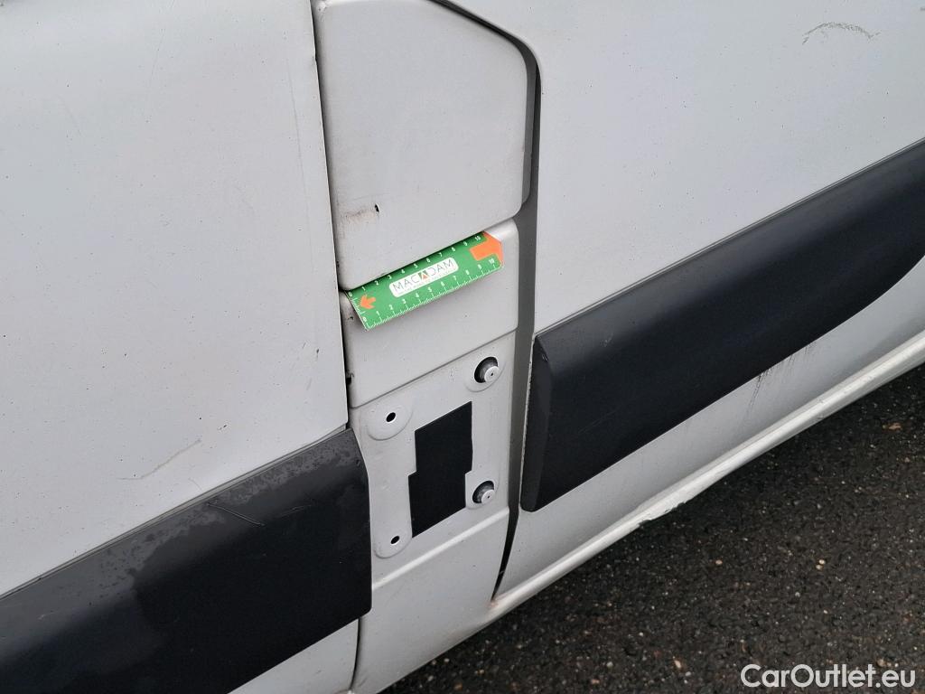  Renault  Master  III Fourgon L2H2 3 5 Grand Confort dCi 130CV BVM6 E6 #76