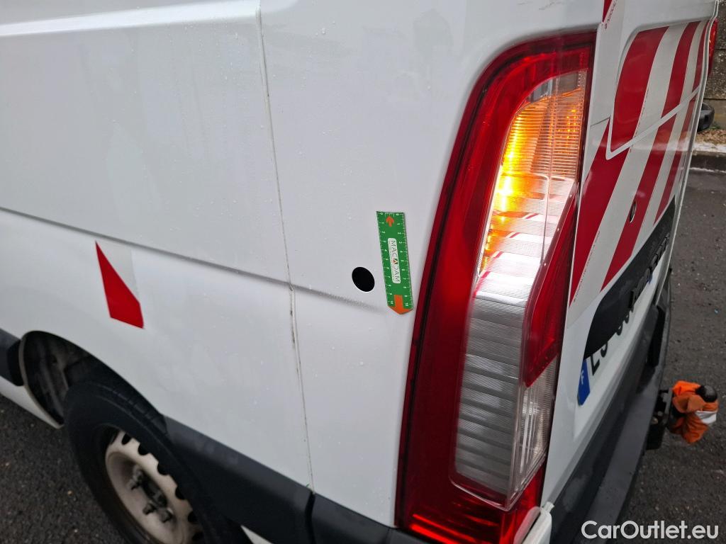  Renault  Master  III Fourgon L2H2 3 5 Grand Confort dCi 130CV BVM6 E6 #83