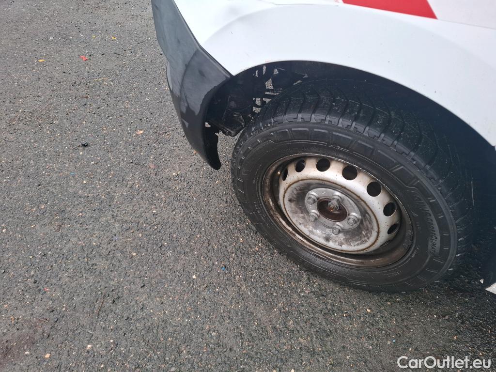  Renault  Master  III Fourgon L2H2 3 5 Grand Confort dCi 130CV BVM6 E6 #47