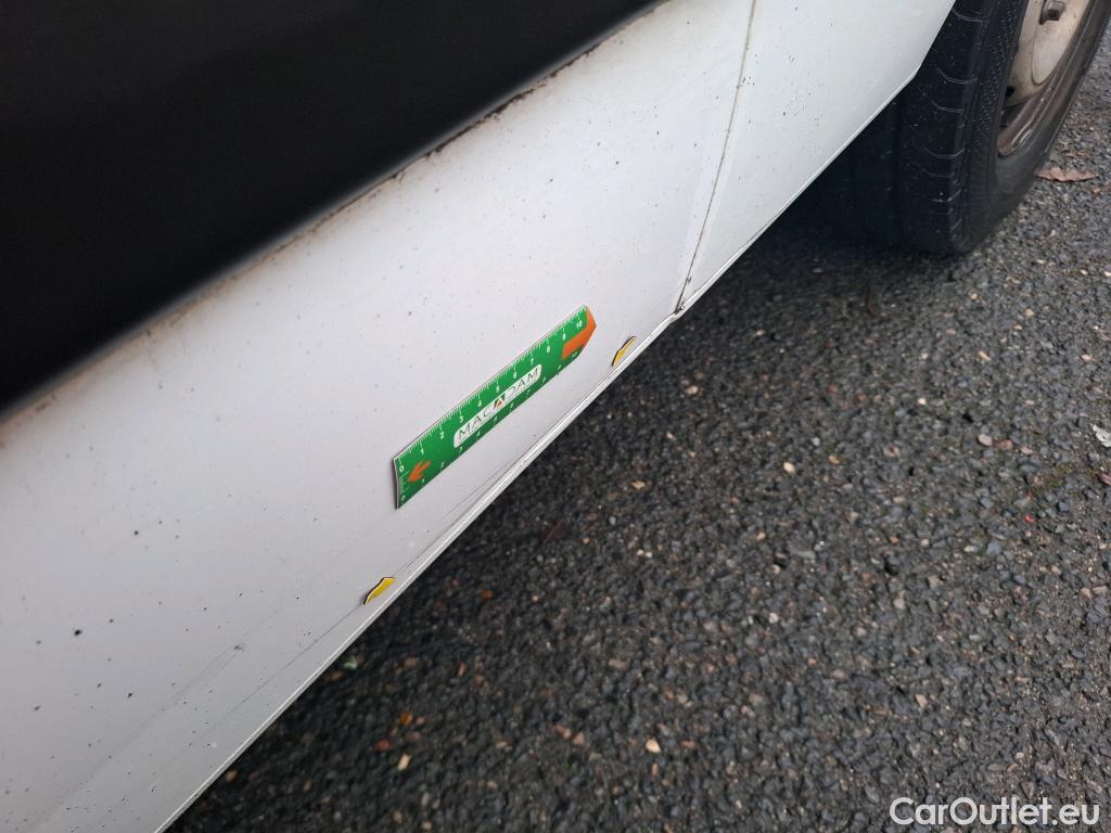  Renault  Master  III Fourgon L2H2 3 5 Grand Confort dCi 130CV BVM6 E6 #11