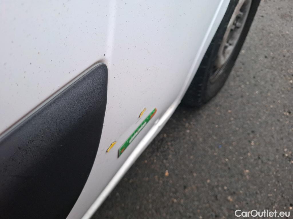  Renault  Master  III Fourgon L2H2 3 5 Grand Confort dCi 130CV BVM6 E6 #72