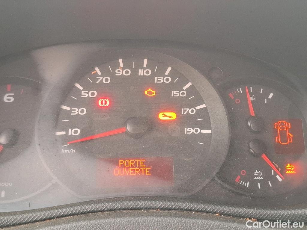  Renault  Master  III Fourgon L2H2 3 5 Grand Confort dCi 130CV BVM6 E6 #110