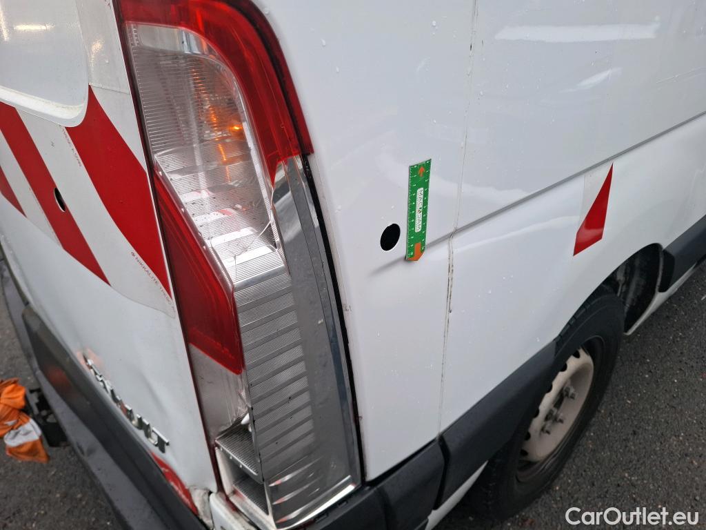  Renault  Master  III Fourgon L2H2 3 5 Grand Confort dCi 130CV BVM6 E6 #81