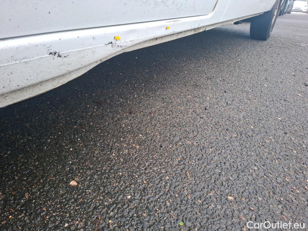  Renault  Master  III Fourgon L2H2 3 5 Grand Confort dCi 130CV BVM6 E6 #33