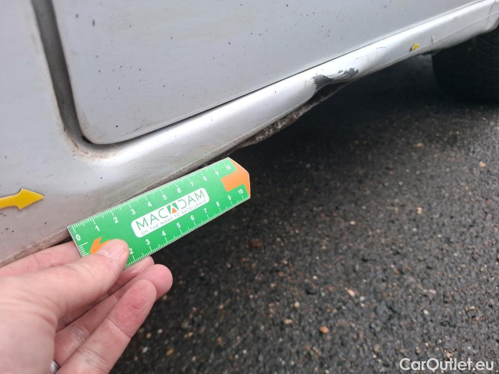  Renault  Master  III Fourgon L2H2 3 5 Grand Confort dCi 130CV BVM6 E6 #18