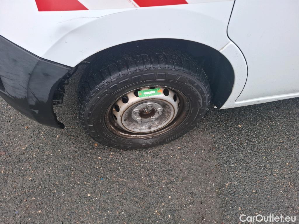  Renault  Master  III Fourgon L2H2 3 5 Grand Confort dCi 130CV BVM6 E6 #90