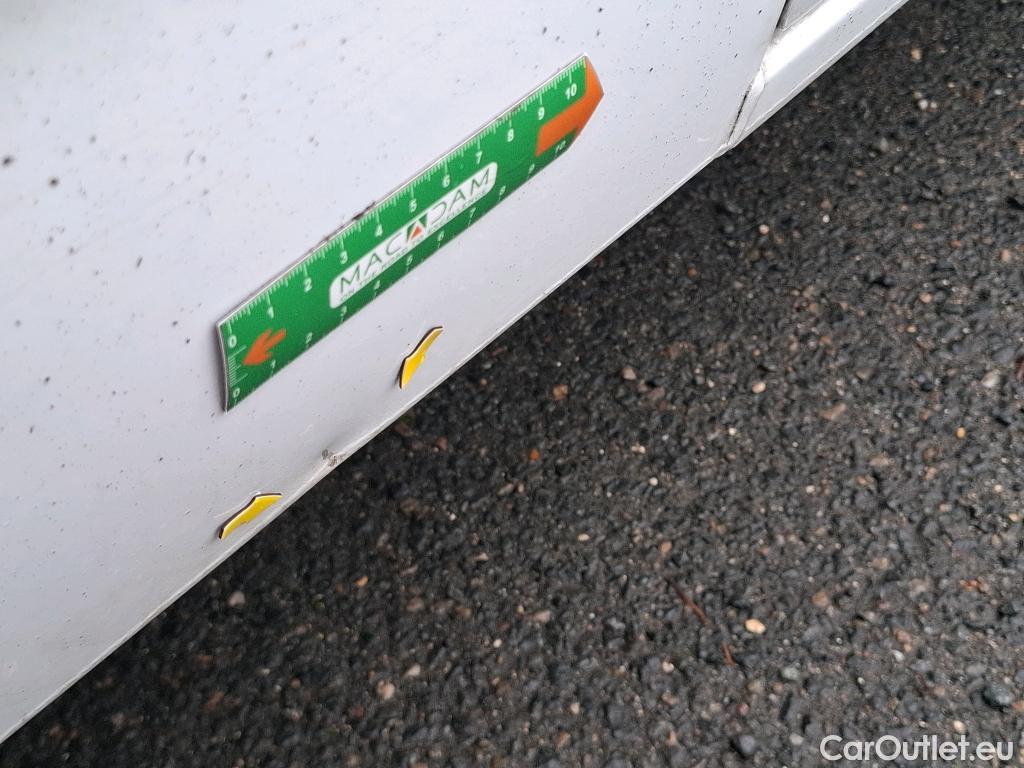  Renault  Master  III Fourgon L2H2 3 5 Grand Confort dCi 130CV BVM6 E6 #107