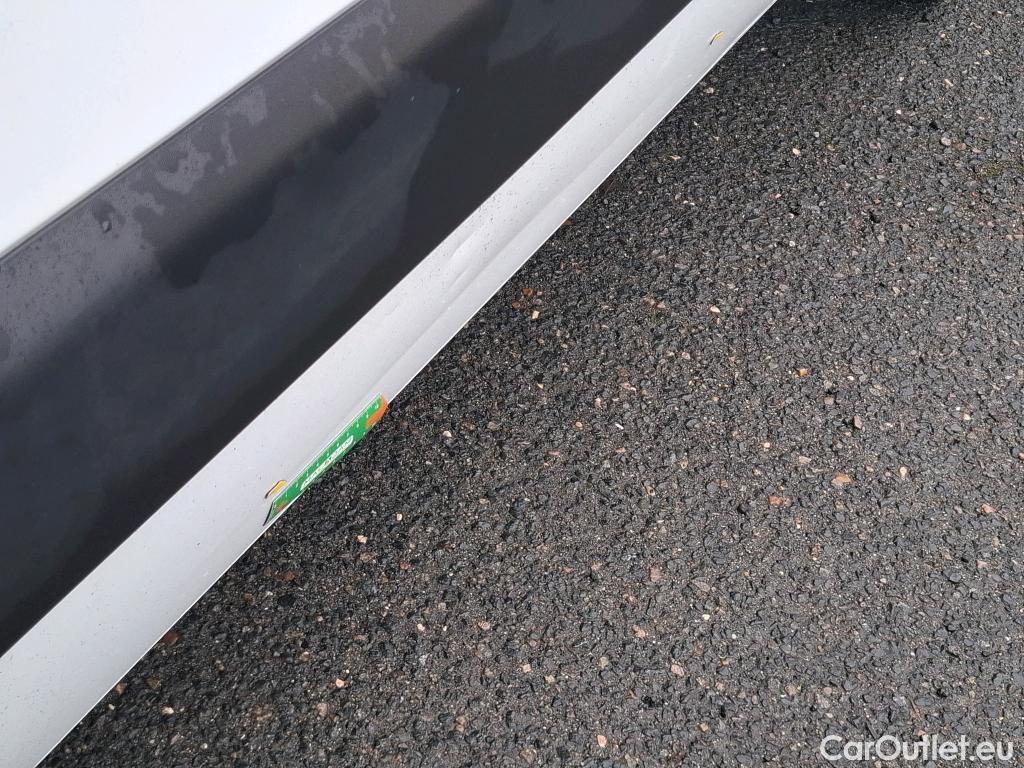  Renault  Master  III Fourgon L2H2 3 5 Grand Confort dCi 130CV BVM6 E6 #8