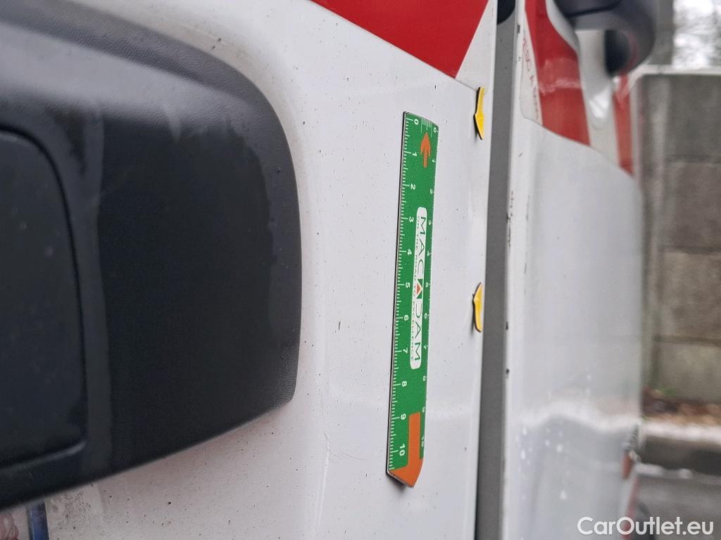  Renault  Master  III Fourgon L2H2 3 5 Grand Confort dCi 130CV BVM6 E6 #25