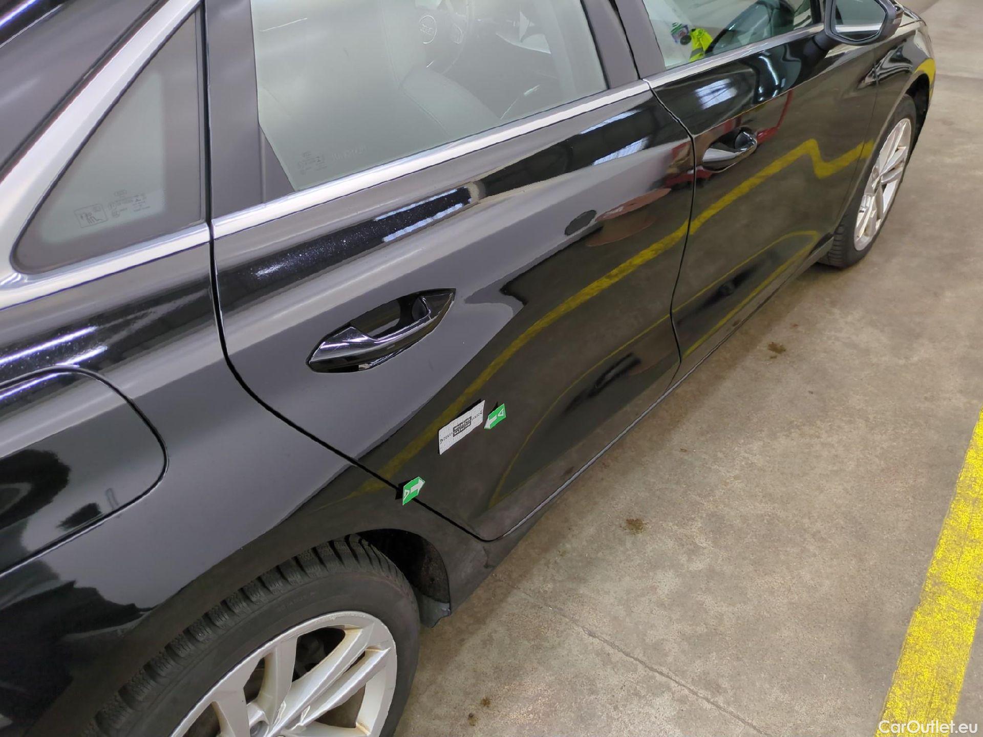  Audi  A3 AUDI  Berline / 2020 / 4P / Berline 35 TFSI 150 MHEV S Tronic Business Line #36