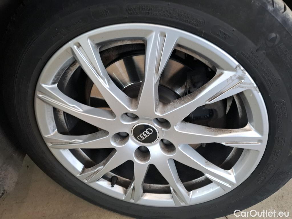  Audi  A4  Avant 30 TDI Business Line 2.0 TDI 135CV BVA7 E6d #32