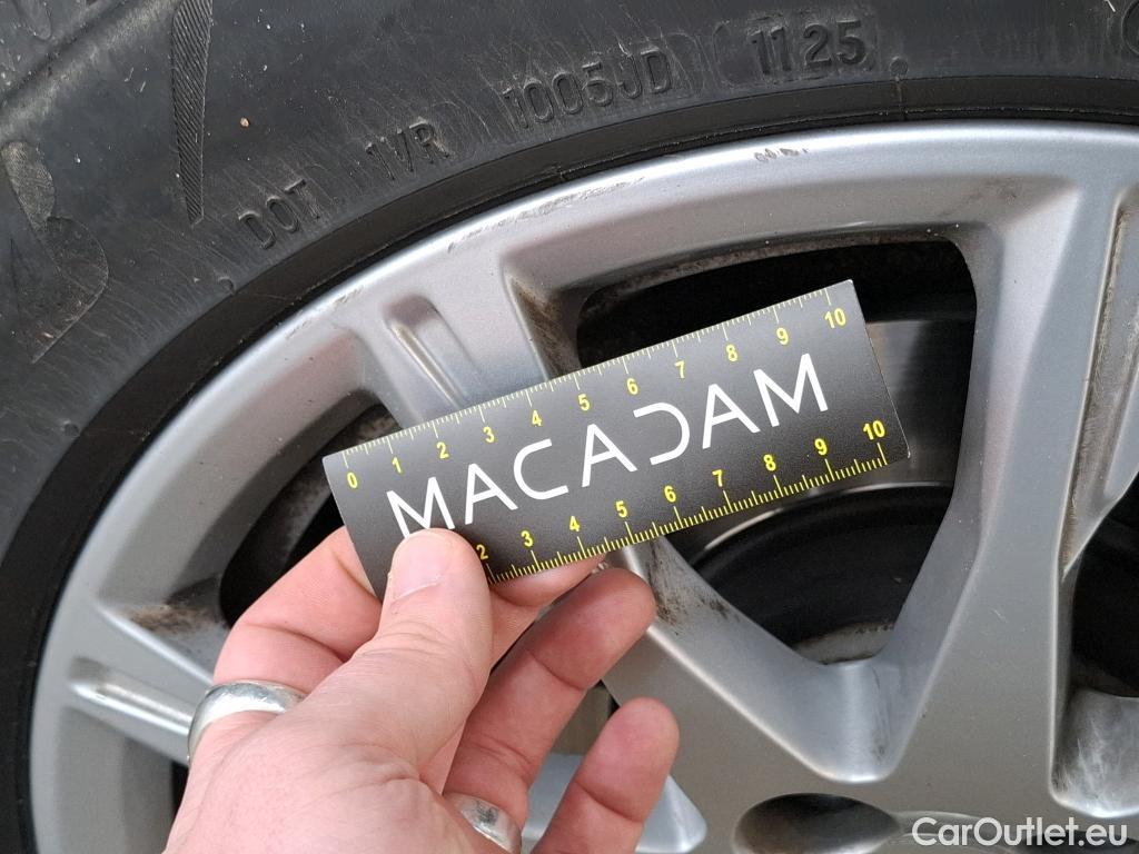  Audi  A4  Avant 30 TDI Business Line 2.0 TDI 135CV BVA7 E6d #26