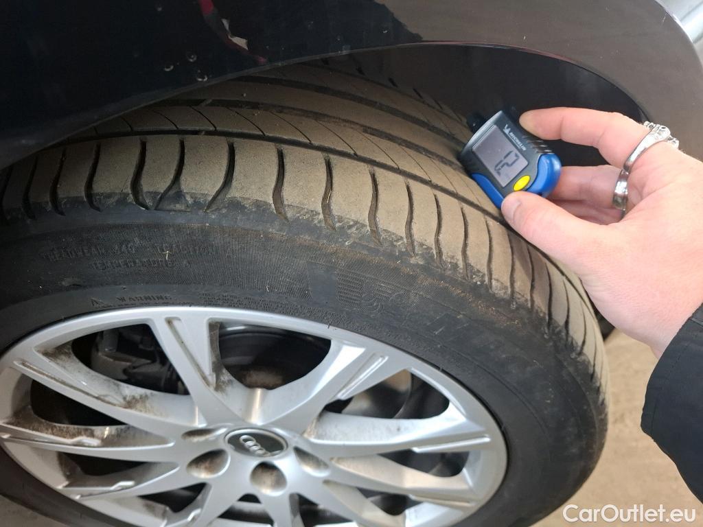  Audi  A4  Avant 30 TDI Business Line 2.0 TDI 135CV BVA7 E6d #16