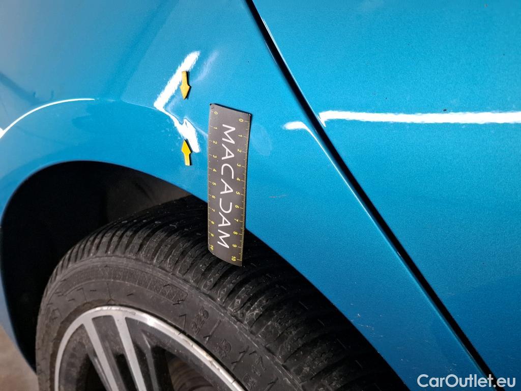  Bmw  Serie 1 BMW Série 1 / 2019 / 5P / Berline 116d DKG7 Business Design #33