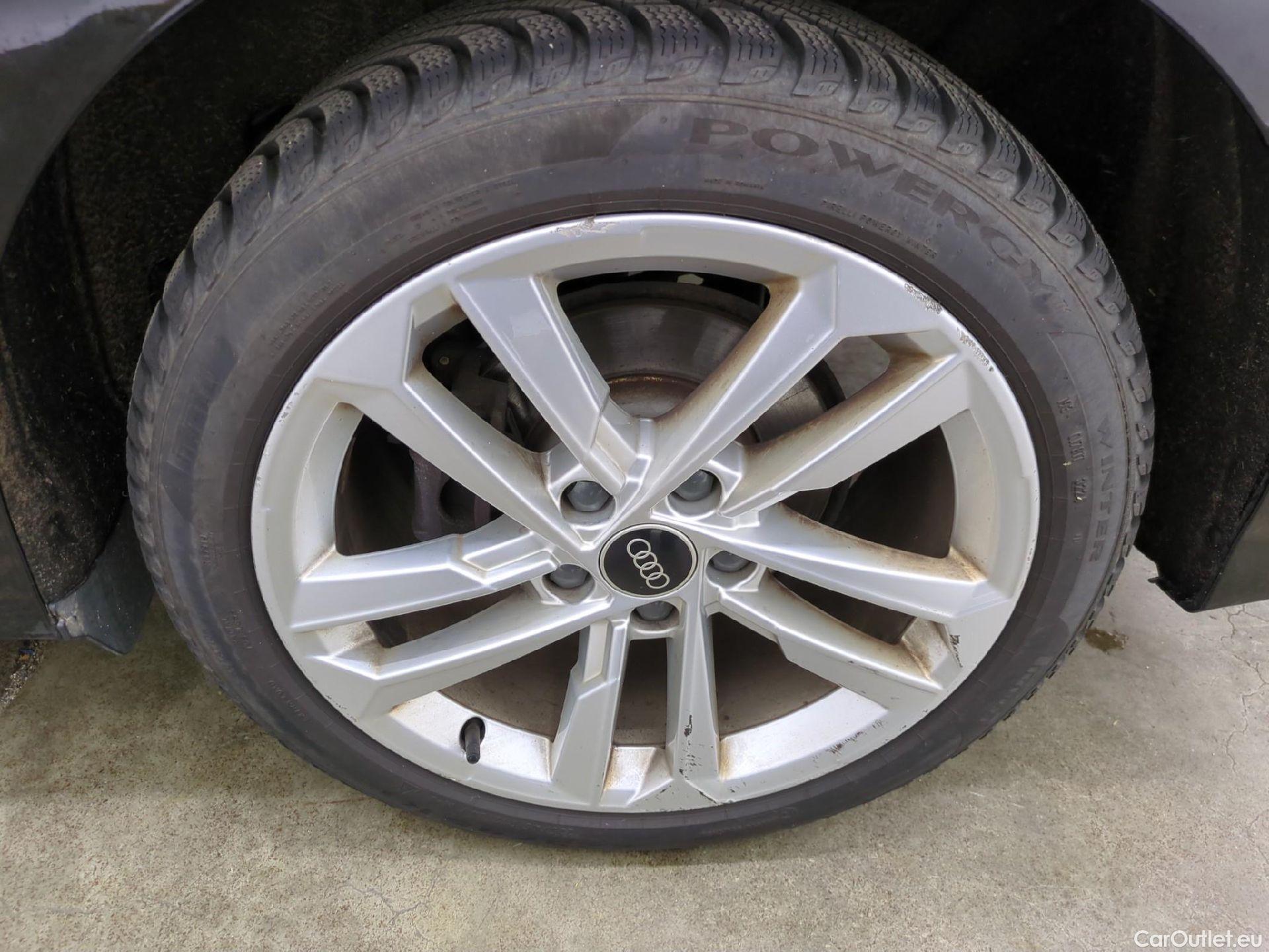  Audi  A3 AUDI  Berline / 2020 / 4P / Berline 35 TFSI 150 MHEV S Tronic Business Line #17