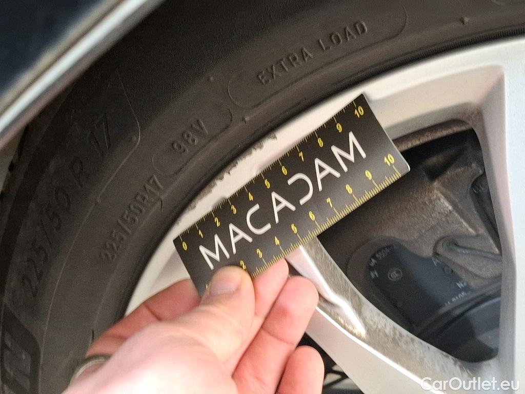  Audi  A4  Avant 30 TDI Business Line 2.0 TDI 135CV BVA7 E6d #36