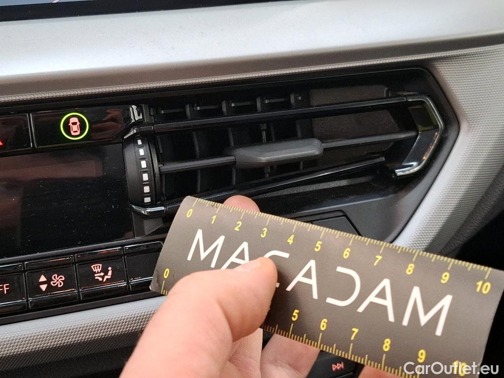  Bmw  Serie 1 BMW Série 1 / 2019 / 5P / Berline 116d DKG7 Business Design #3