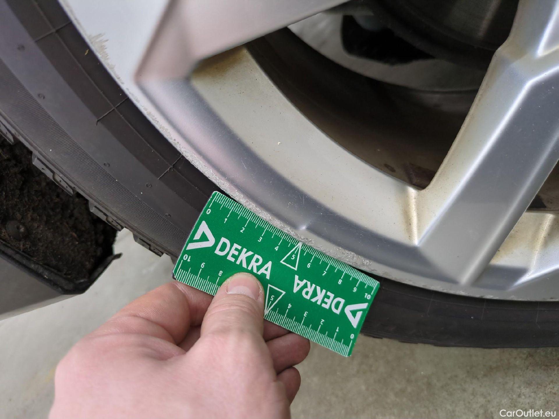  Audi  A3 AUDI  Berline / 2020 / 4P / Berline 35 TFSI 150 MHEV S Tronic Business Line #25